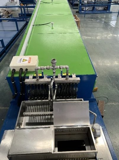 Máquina de Esmaltado de 32 Líneas con Cambio Automático de Bobina y Doble Velocidad (Alambre de 0,1-0,3 mm)